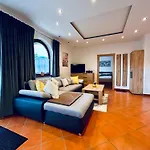 Apartman Treffhour *